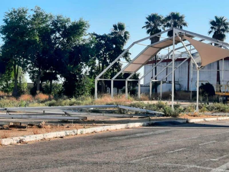 Imagen de una de las zonas que el PP denuncia por abandono en Espartinas / AD