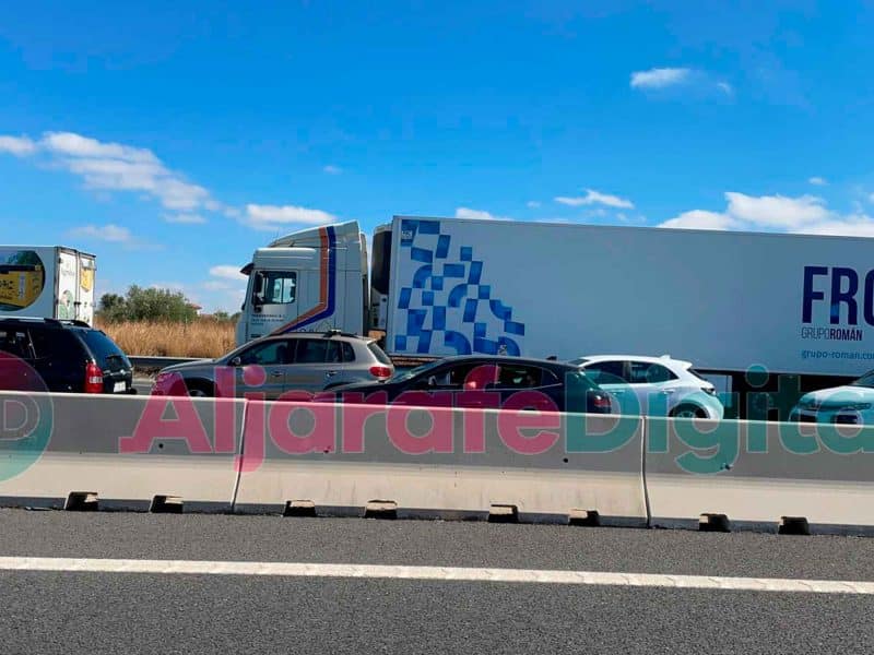 Imagen del accidente múltiple en la A-49 a la altura de Benacazón / AD