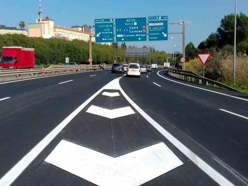 Imagen del carril VAO que une Mairena del Aljarafe con Sevilla / AD