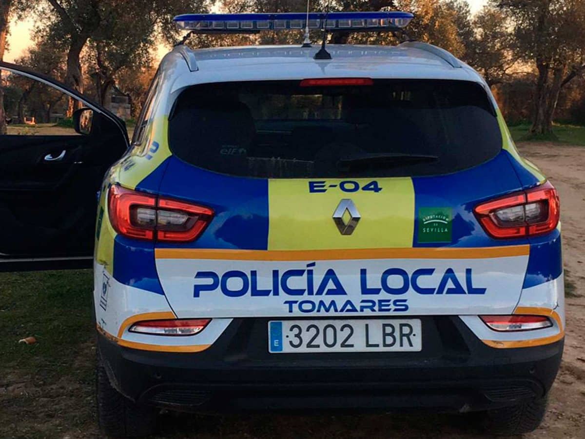 Coche de policía de Tomares