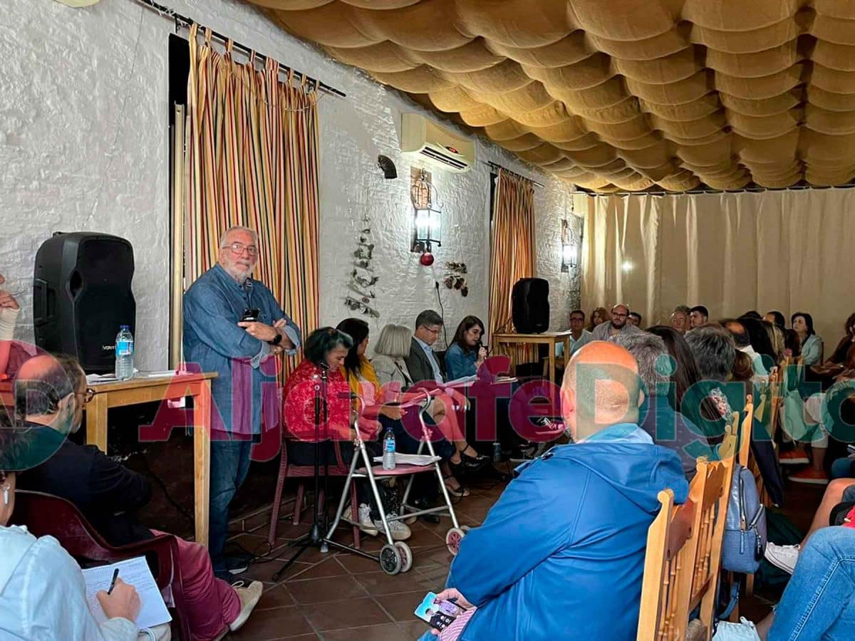 Debate con candidatos a la alcaldía de Valencina para el próximo 28M /Clara Fajardo