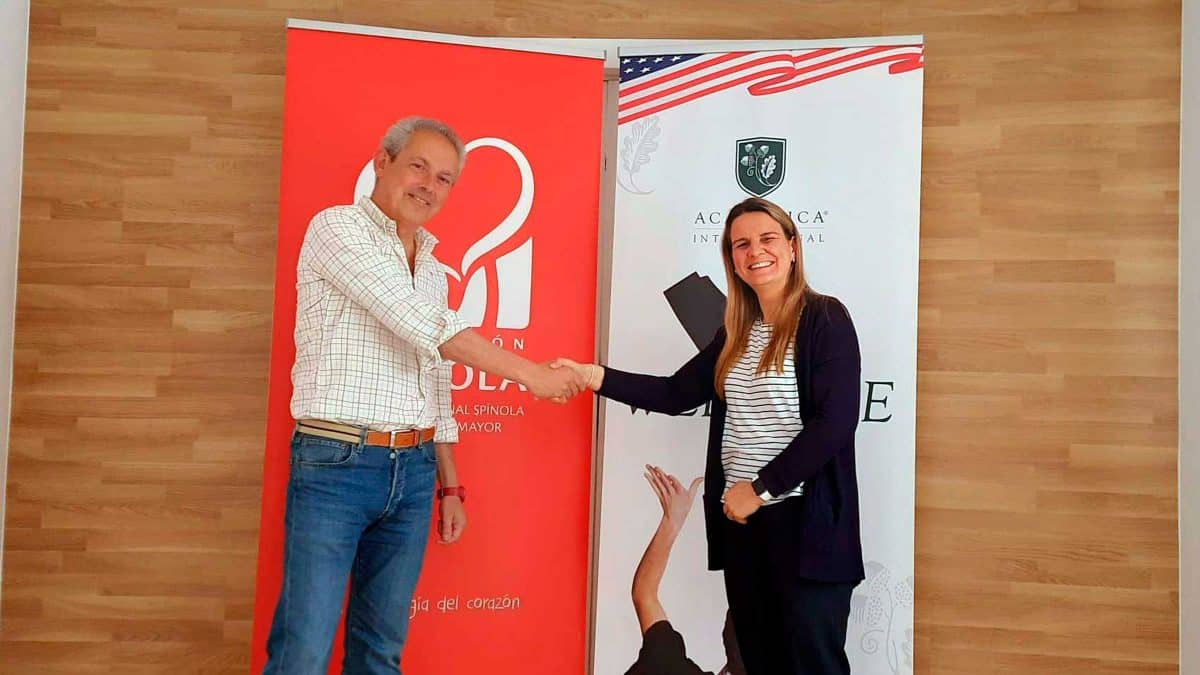 Cardenal-Spinola-Bachillerato-Dual-Americano