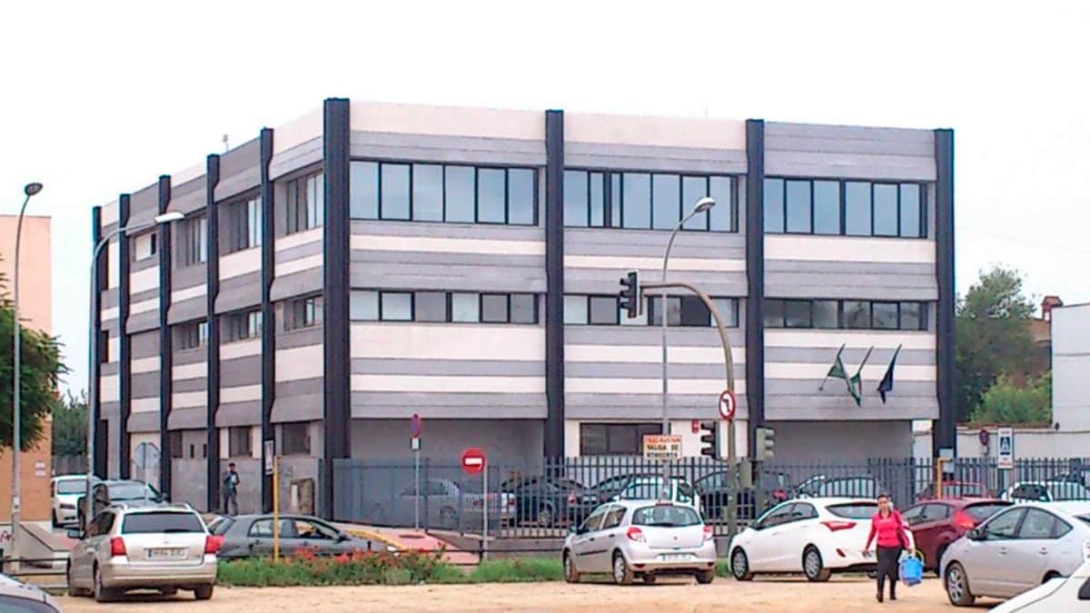 Exterior de los juzgados de Coria