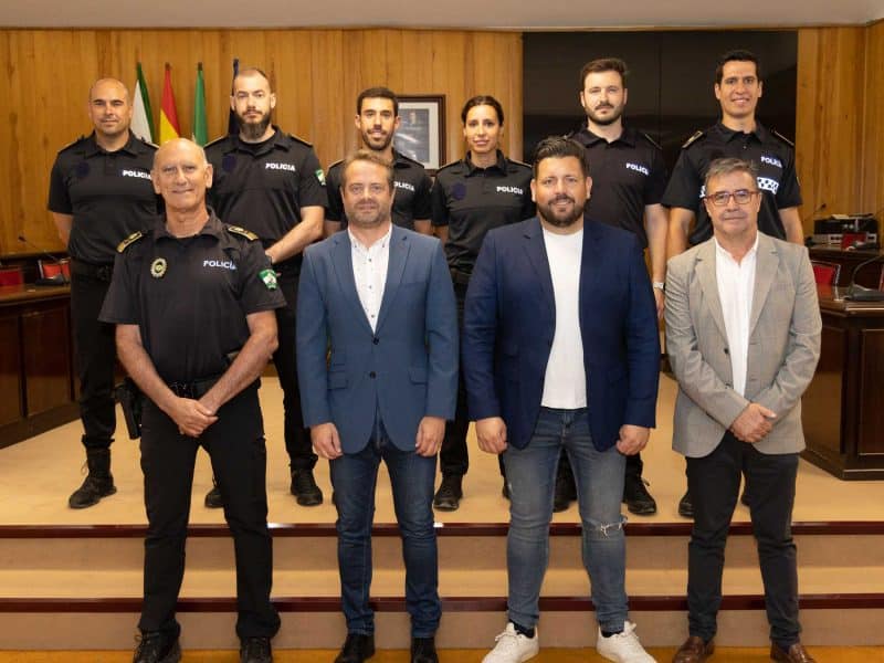 El alcalde, Antonio Conde, también estuvo presente en su toma de posesión