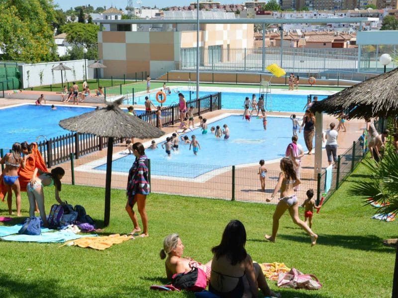 La piscina municipal de Tomares