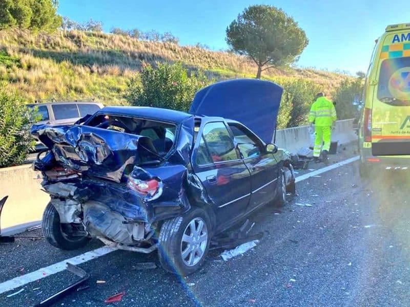 Uno de los coches afectados por el siniestro