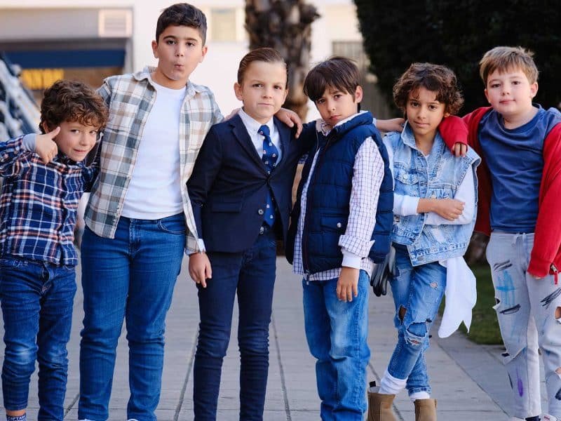 Varios niños de la localidad han protagonizado este original anuncio