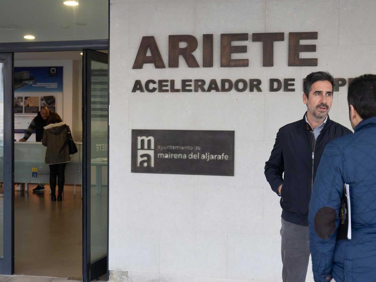 Entrada a las oficinas del acelerador de emprendedores Ariete