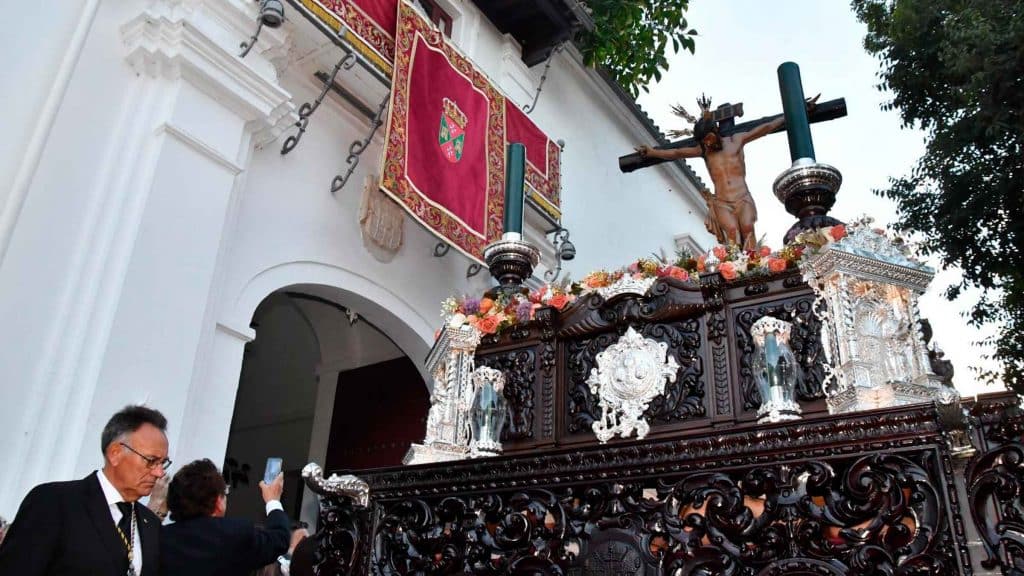 Salida extraordinaria del Cristo de la Vera Cruz de Tomares. Ayto. Tomares