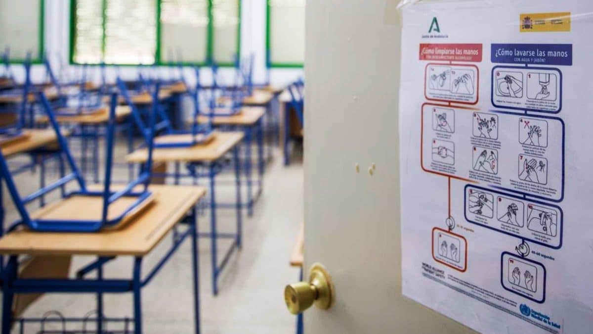 Archivo - Imagen de un aula de un centro educativo - EUROPA PRESS/MARÍA JOSÉ LÓPEZ - Archivo