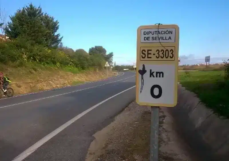 Archivo - Carretera de Palomares a Mairena - EUROPA PRESS - Archivo