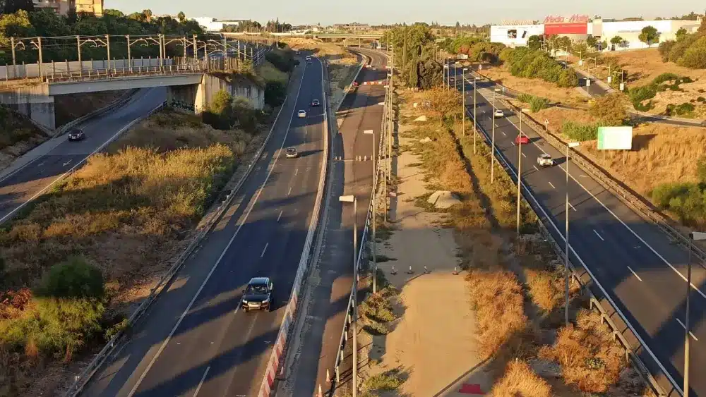 Archivo - Imagen de archivo de unas obras anteriores en la autovía A-8057 - EUROPA PRESS - Archivo