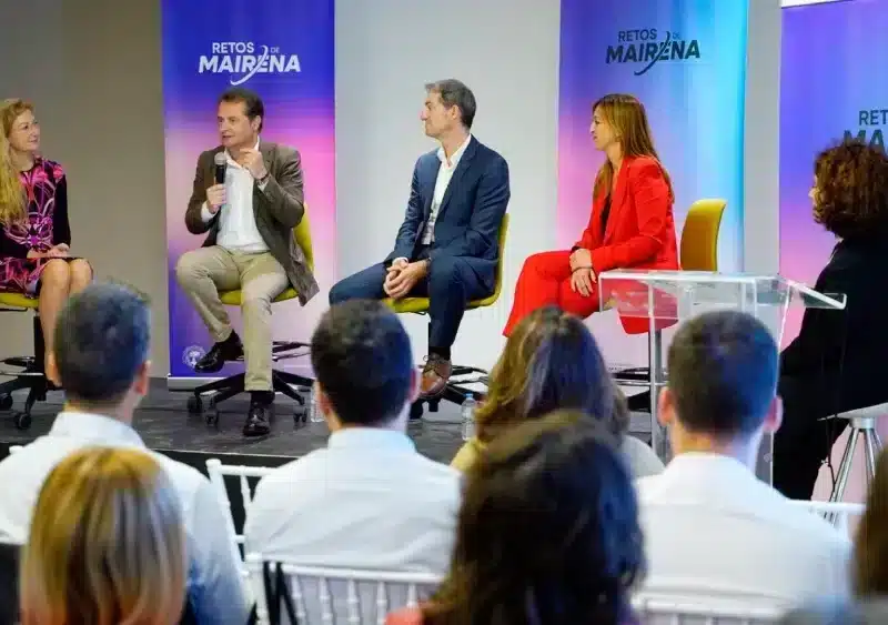 Primera sesión del ciclo 'Los retos de Mairena' - AYUNTAMIENTO DE MAIRENA DEL ALJARAFE