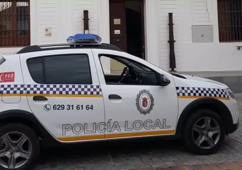 Archivo - Imagen de un coche patrulla de la Policía Local de Salteras - POLICÍA LOCAL DE SALTERAS - Archivo