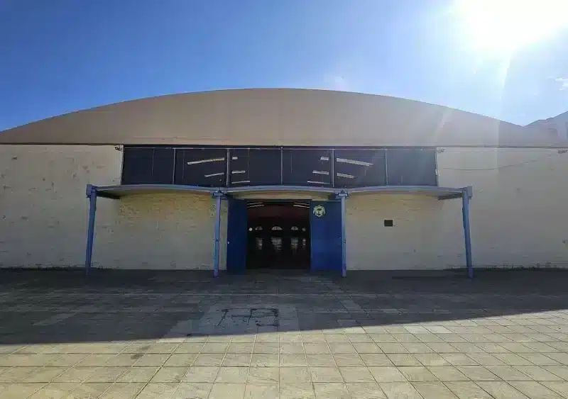 Fachada del antiguo centro hípico de Mairena - MAIRENA DEL ALJARAFE