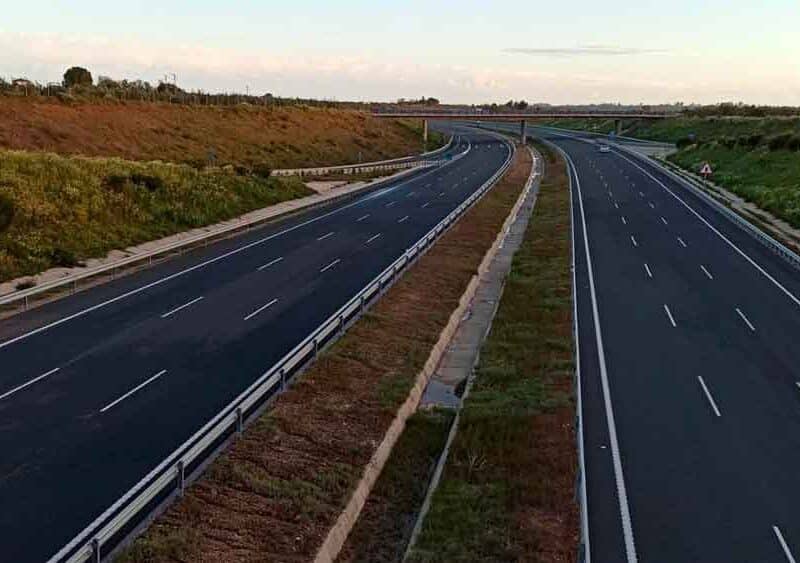 Tramo de la SE-40 entre Salteras y Valencina de la Concepción / AD