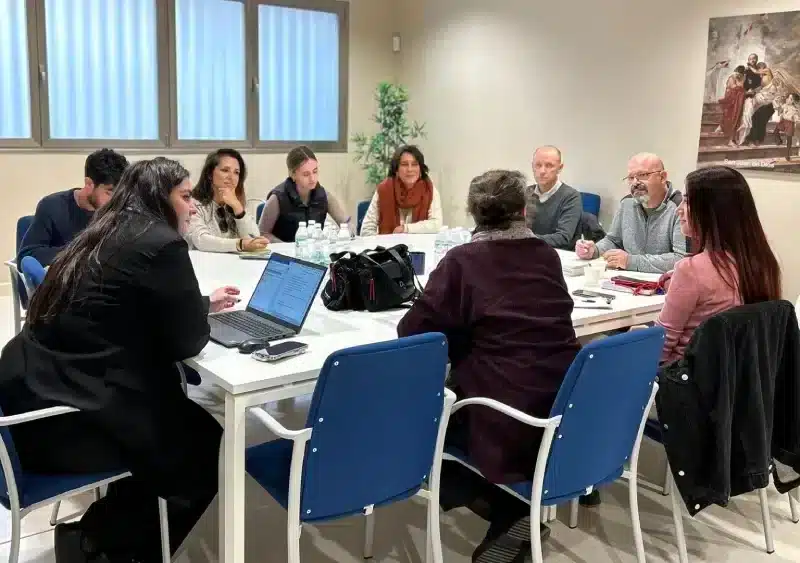 Mesa técnica sobre soledad no deseada en el Hospital San Juan de Dios. - HOSPITAL SAN JUAN DE DIOS
