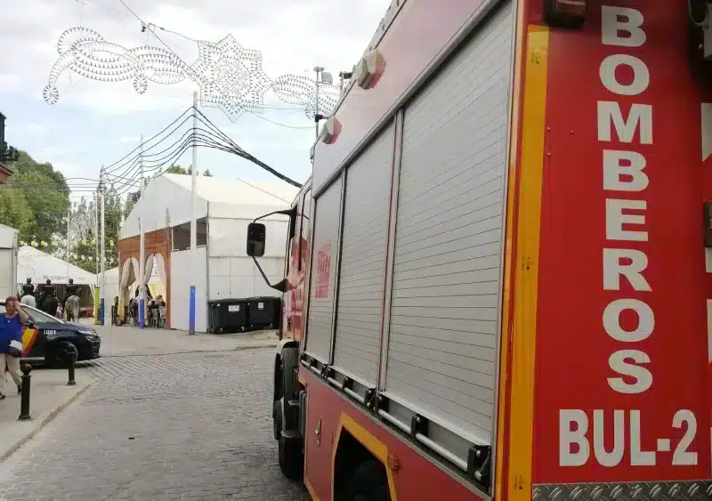 Bomberos en Coria del Río/ Archivo