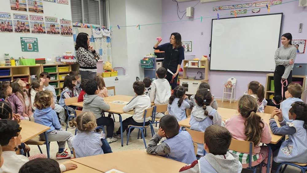 Charla en el CEIP Hipólito Lobato (Coria del Río). - Asociación de Veterinarios de Sevilla