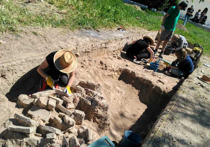 Yacimiento de Cuatrovitas (Bollullos de la Mitación). - Ayuntamiento de Bollullos de la Mitación