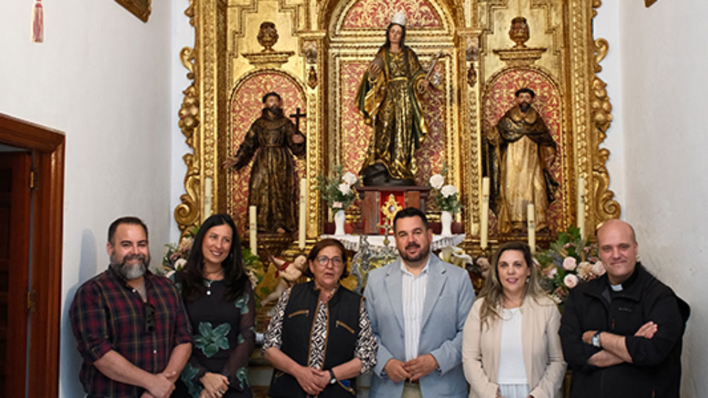 Concluye la restauración del retablo de la Ermita de Santa Rosalía. - Ayuntamiento de Gines.