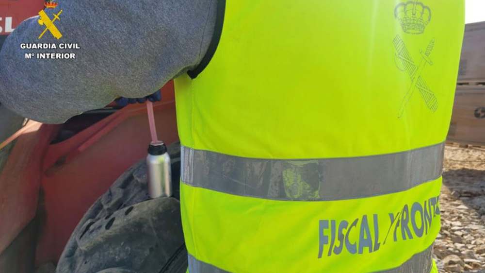 La Guardia Civil detecta el uso fraudulento de gasóleo bonificado en maquinaria de construcción en Sevilla. - Guardia Civil