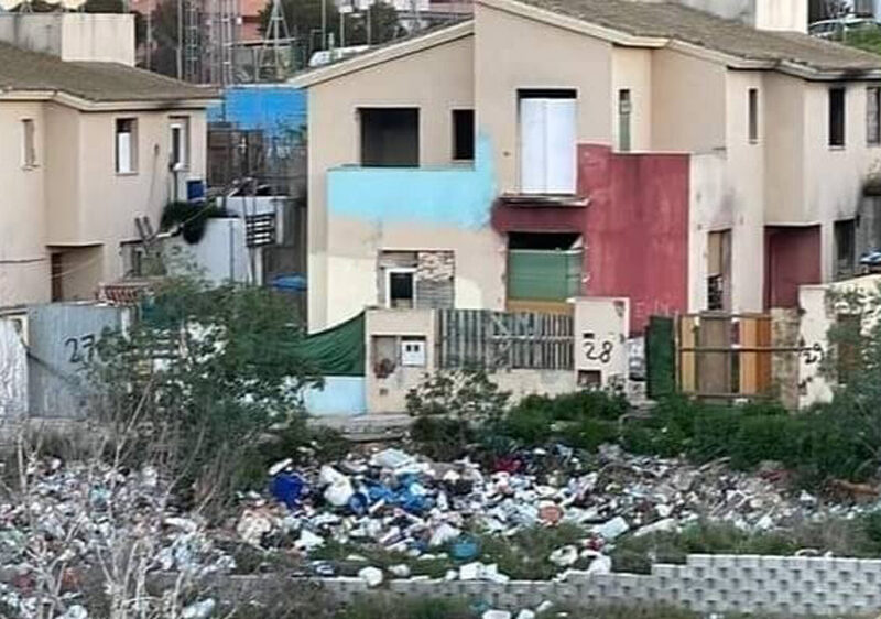 Zona de Atalaya, en Camas, llena de basura. - Change.org