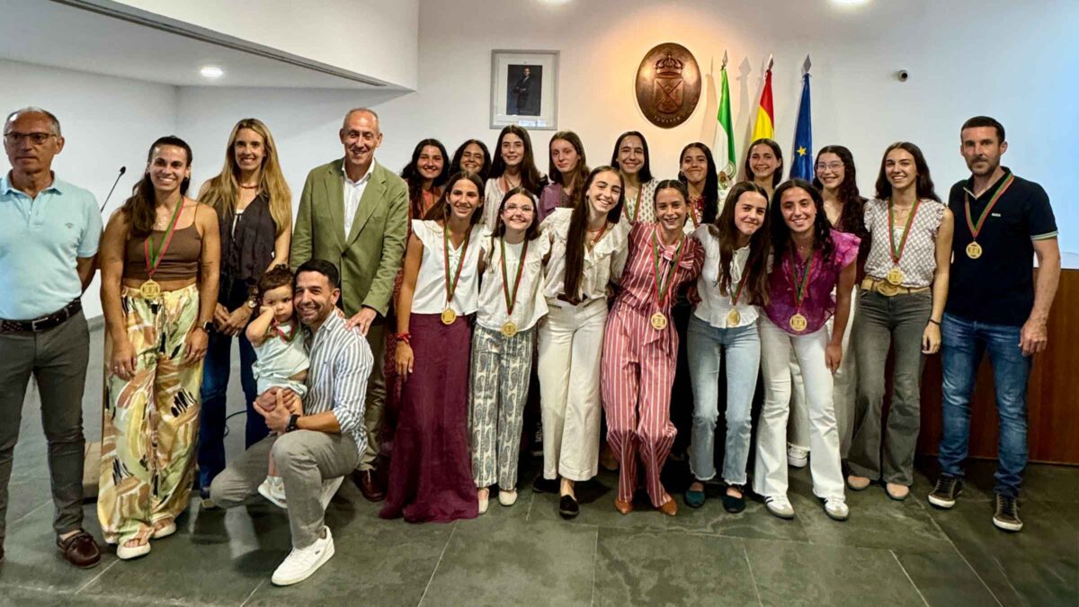 Tomares rinde homenaje a sus deportistas por una temporada llena de éxitos
