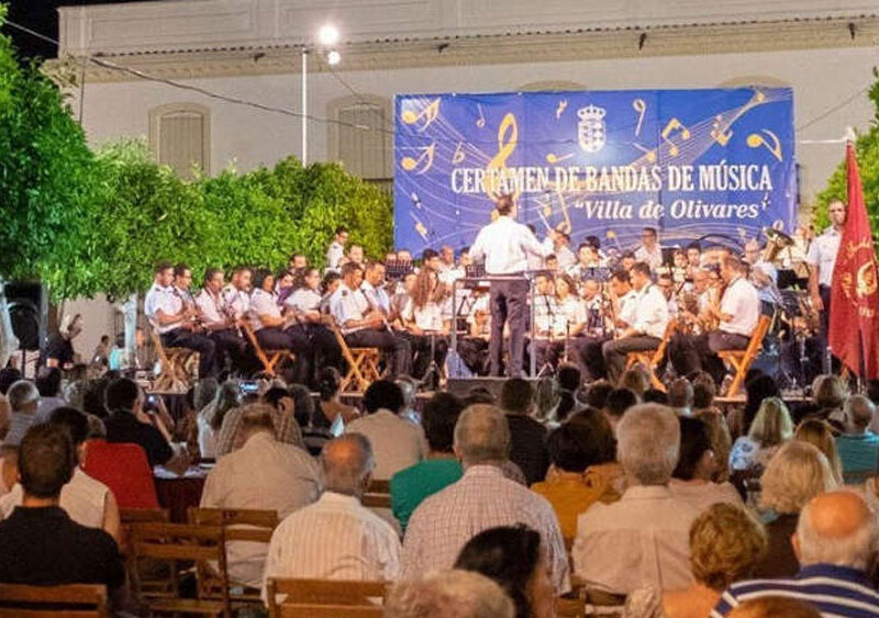 Certamen de Bandas de Música en Olivares.