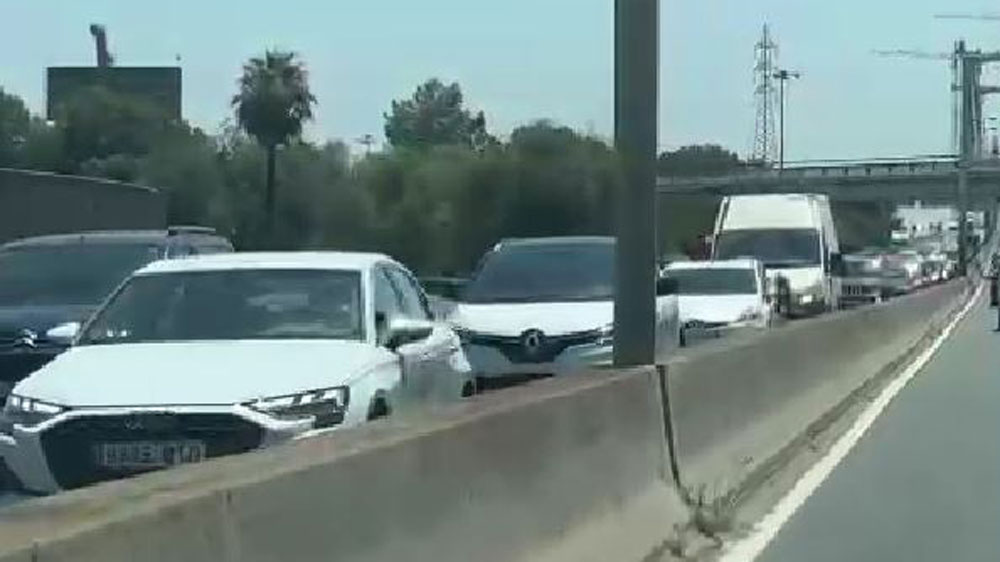 Retenciones en el Puente del Centenario en sentido Aljarafe. - AD